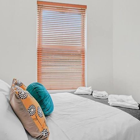 Charming 2 Bed Apartment Free Wifi Close To Camden Londra Dış mekan fotoğraf
