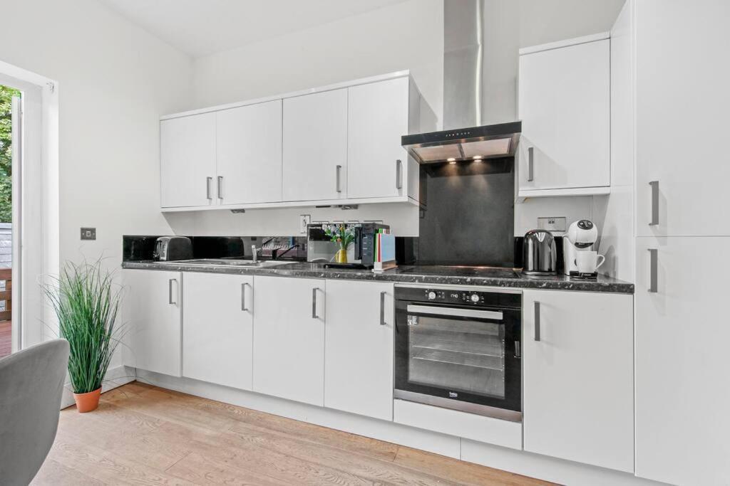 Charming 2 Bed Apartment Free Wifi Close To Camden Londra Dış mekan fotoğraf